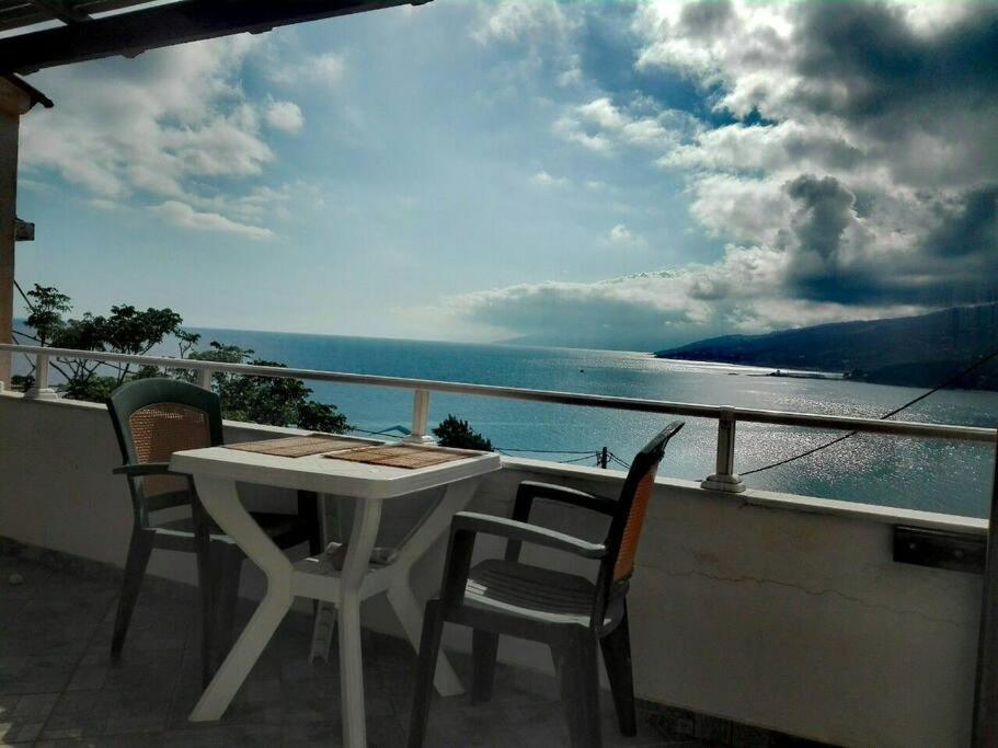 アルメニスティスΔίχωρο Στούντιο Στον Κέντρο Του Αρμενιστήアパートメント エクステリア 写真